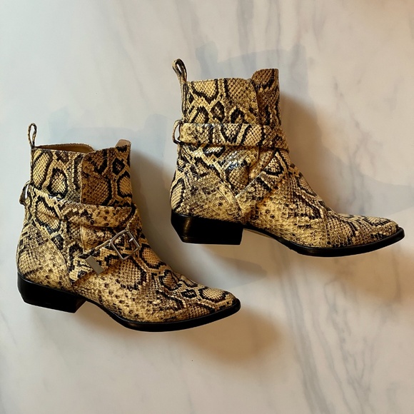 Chloe "Rylee" Snakeskin Python Ankle Boots 9.5 - Picture 3 of 5